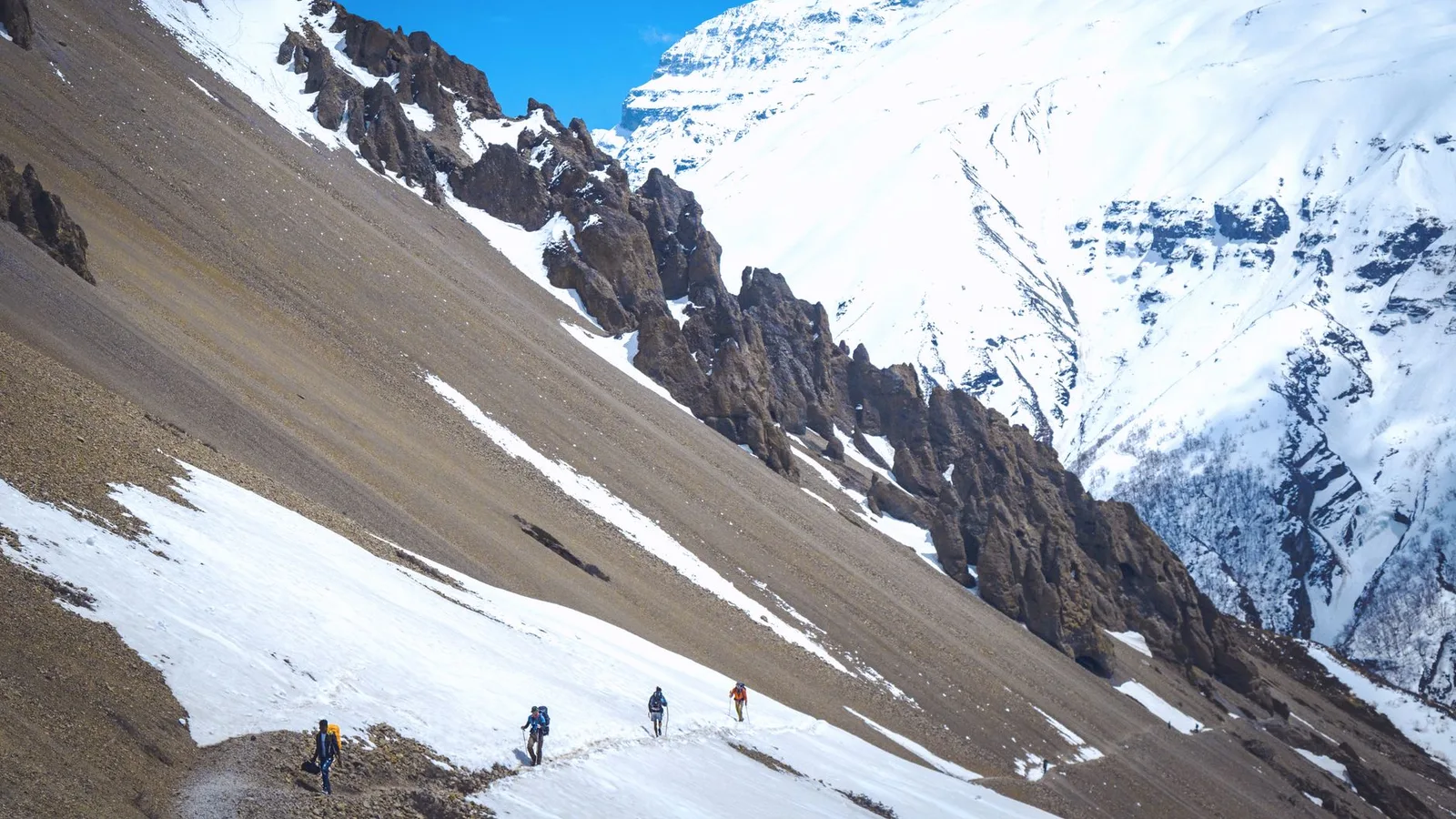 Annapurna Circuit vs Annapurna Base Camp: Which Route the 2026 Floods Actually Hit