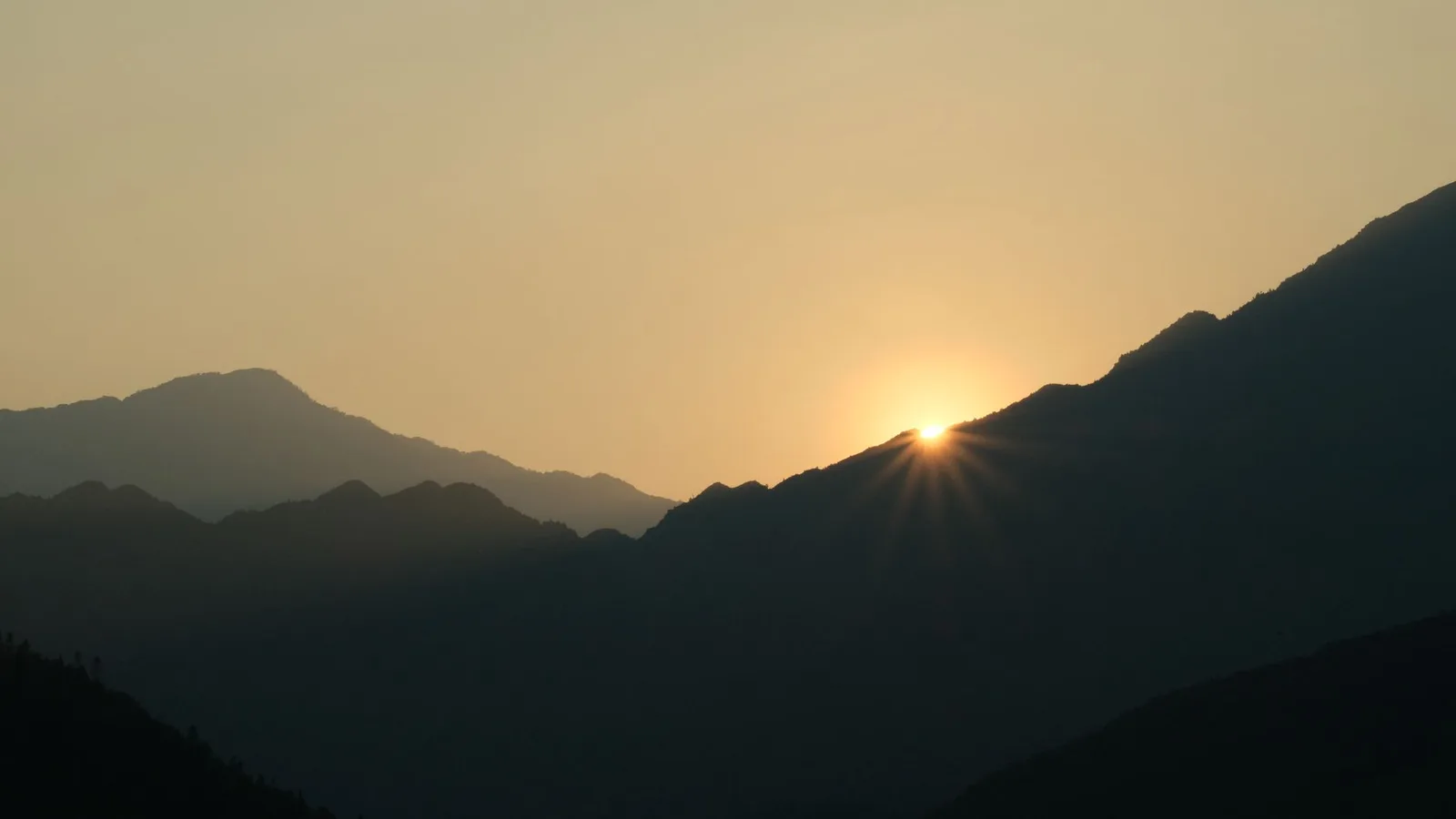 Which Nepal Trek Should a Complete Beginner Actually Do in 2026? By Altitude, Days and Difficulty