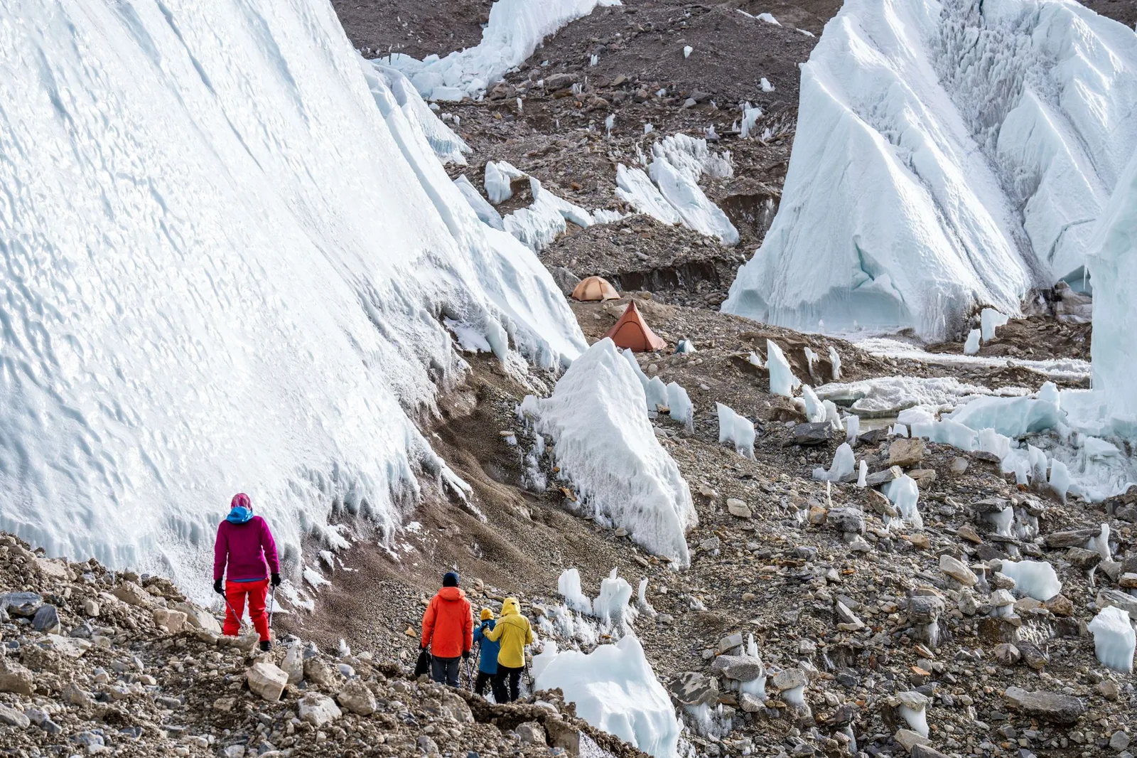 The World's Highest Marathon Starts at Everest Base Camp — and Nobody Has Beaten a 2006 Record Since