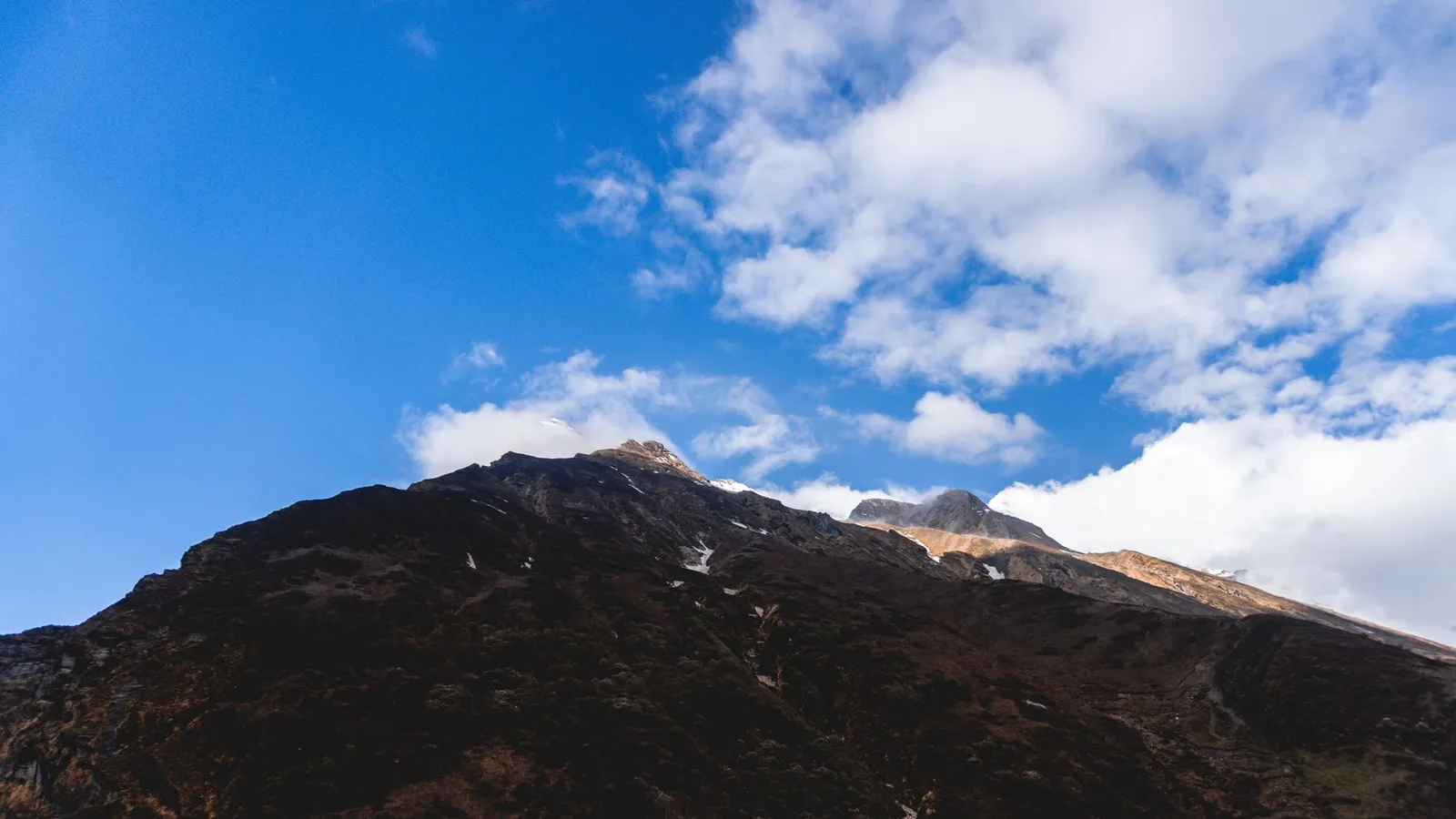 Mount Everest's Summit Is Made of Ancient Seafloor — and the Fossils Are Still There