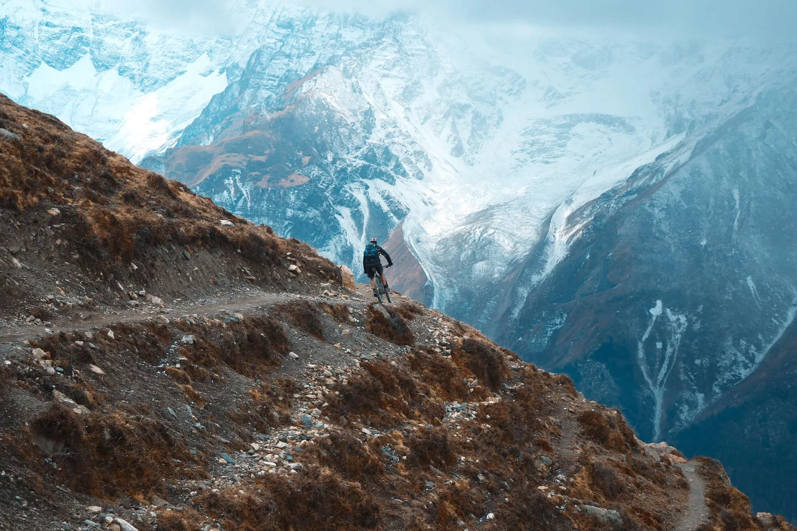 Is Trekking in Nepal Dangerous? What the Real 2025/26 Death Data From Annapurna Shows