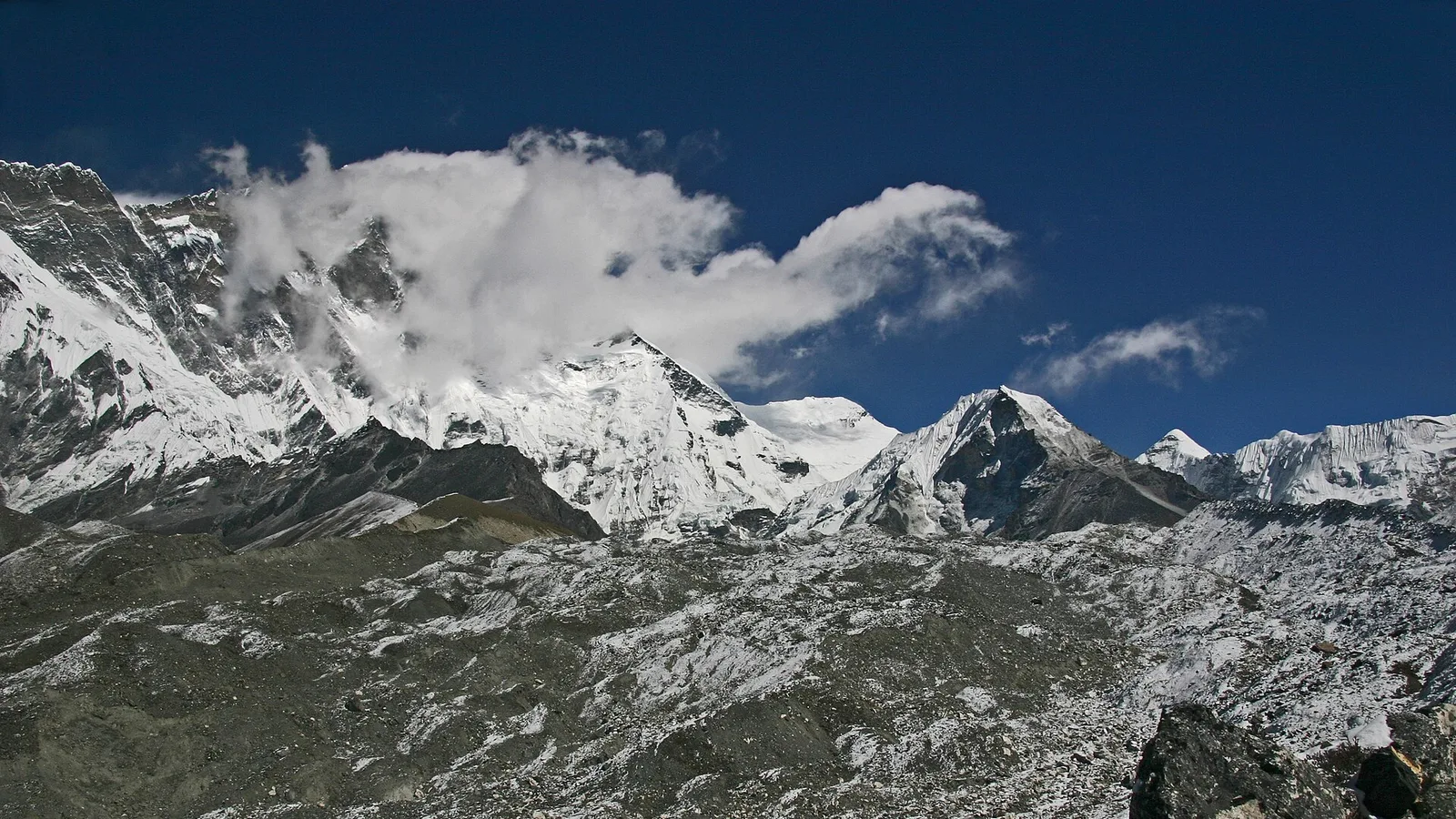 Island Peak vs Mera Peak: Which Should Be Your First Himalayan Summit?