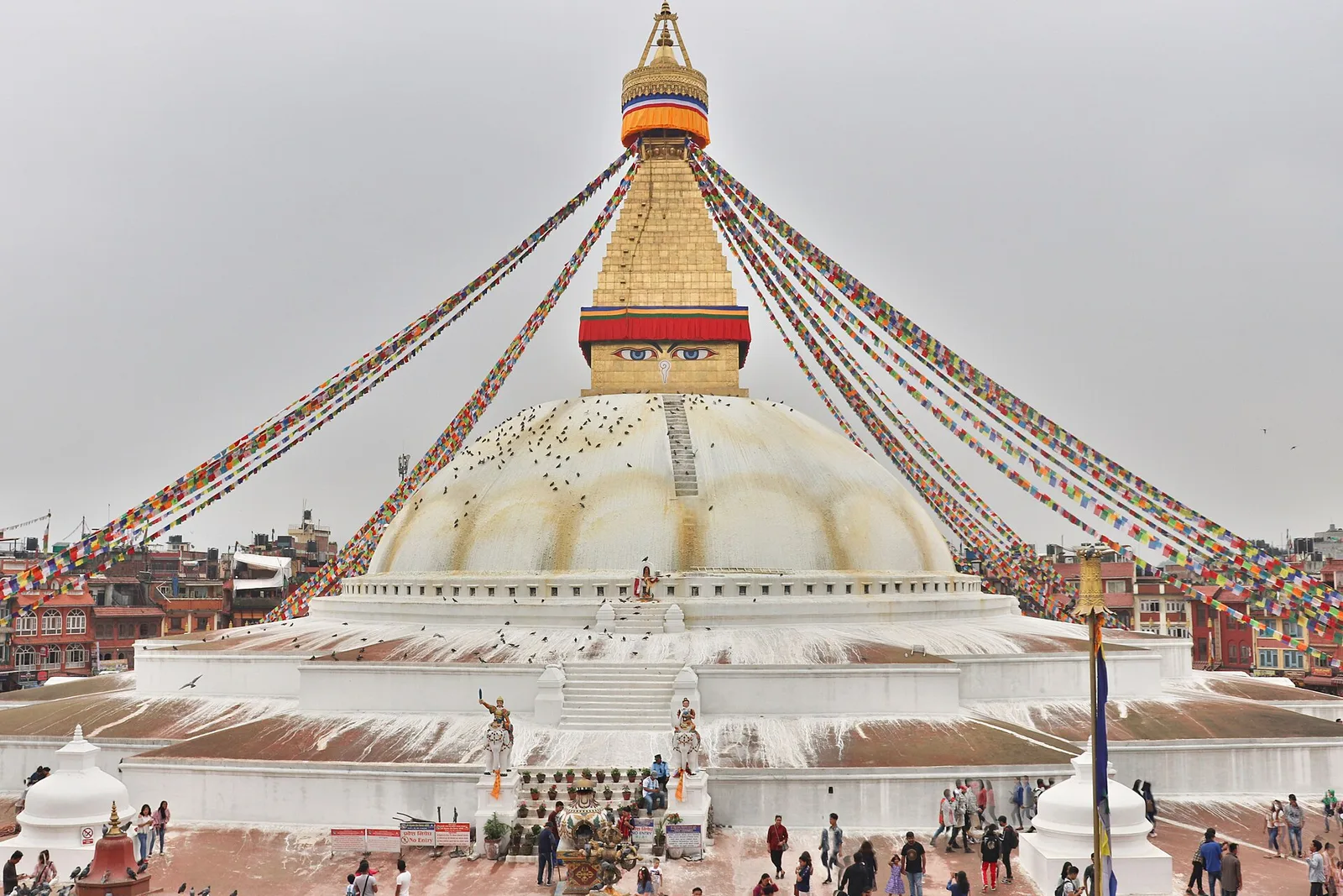 Iconic Nepal — the Kathmandu Valley and the Himalaya