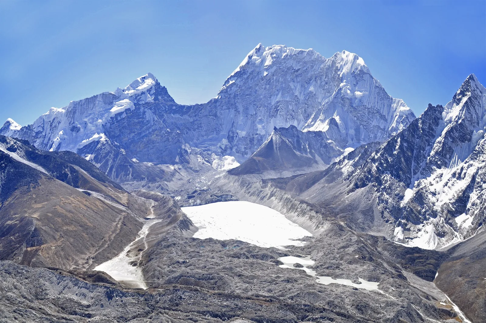 The Everest Village That Vanished in 22 Minutes — and the Famous 'Doomsday Lake' Had Nothing to Do With It