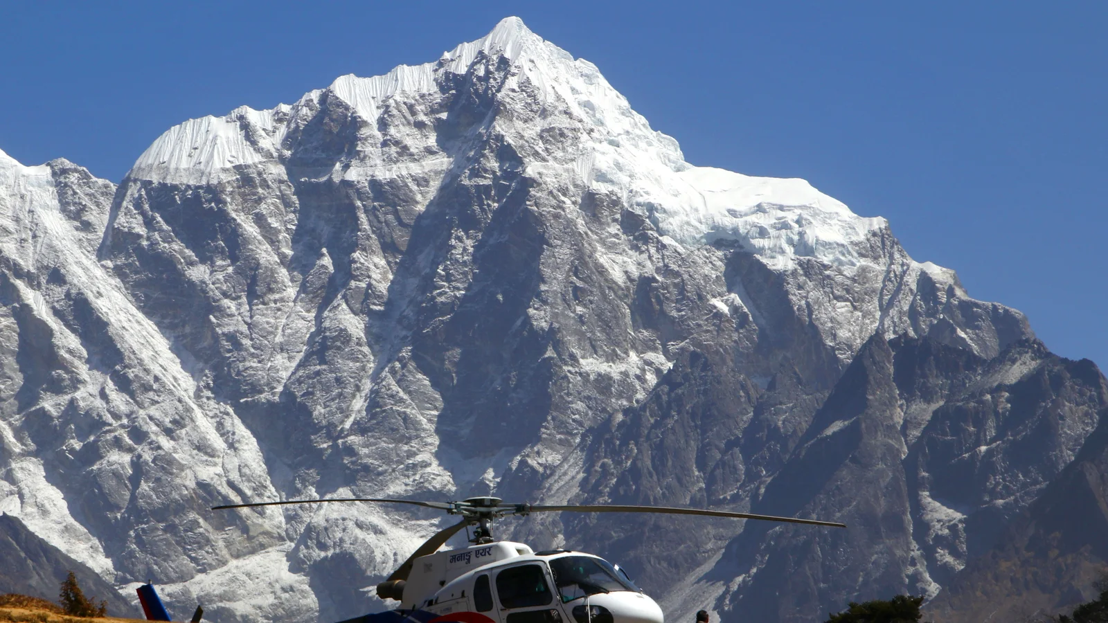 Nepal 2018-03-27 (27972379108)