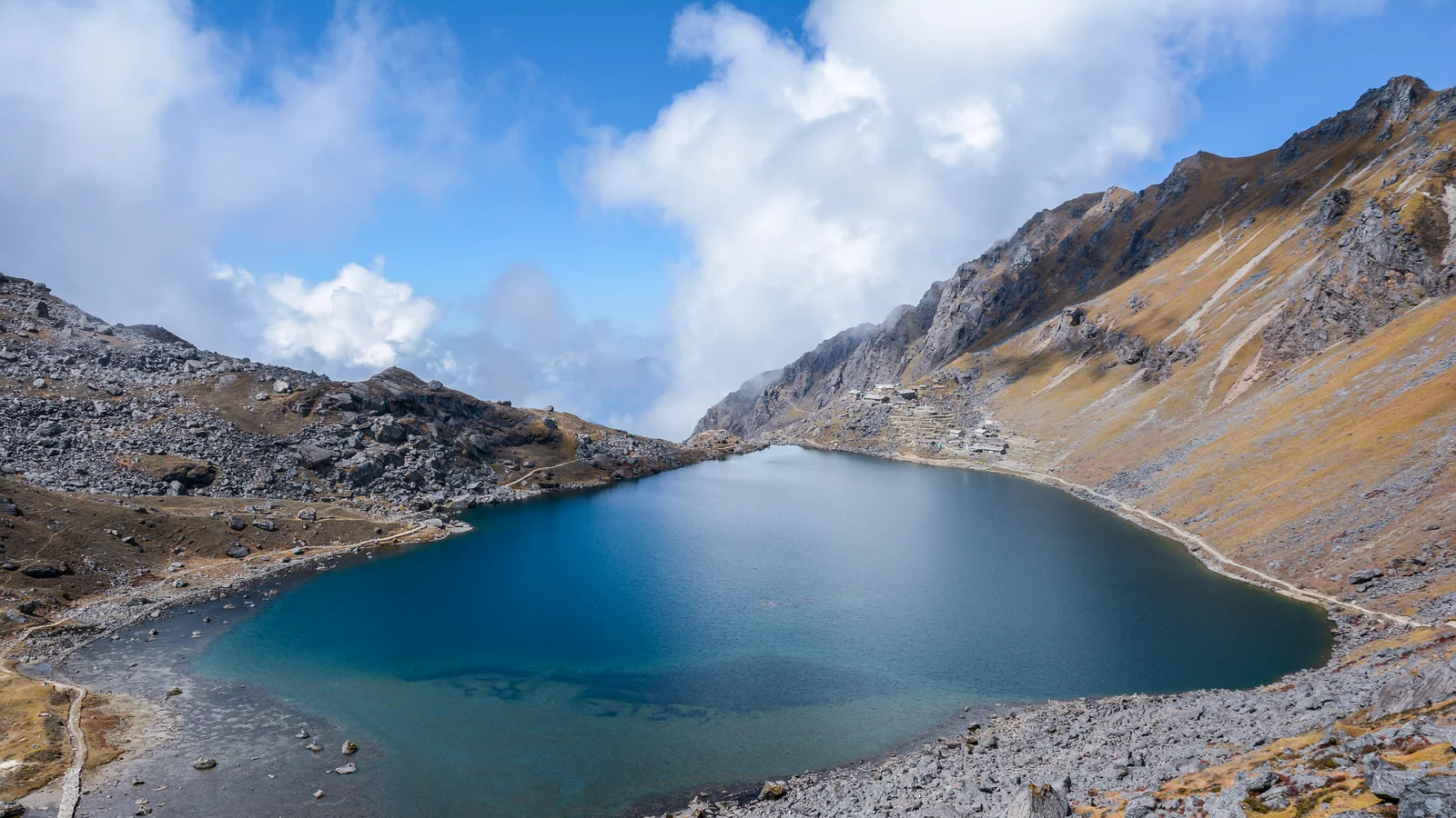 The Gosaikunda Lake
