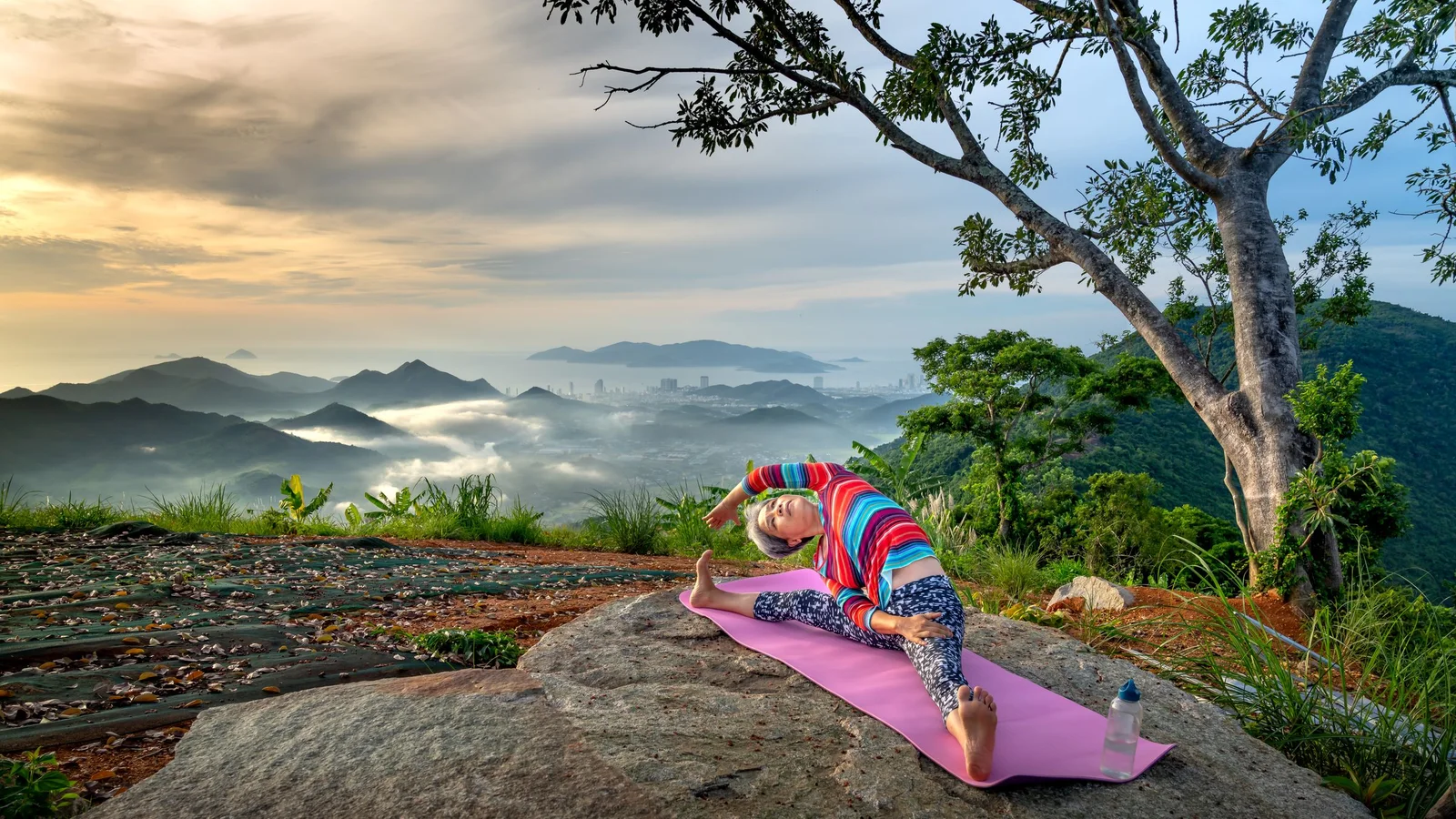 Yoga & Trek Nepal — 10 Days — photo 1